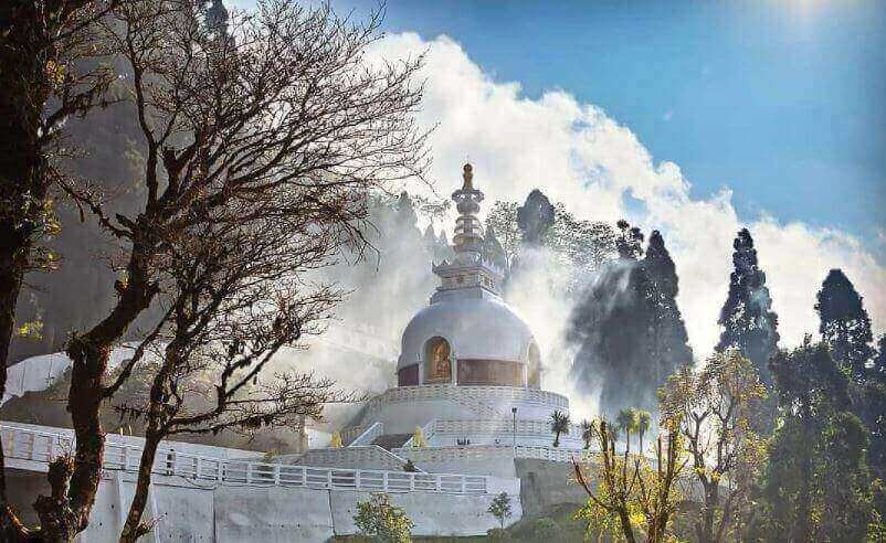 Peace Pagoda at Darjeeling.jpg